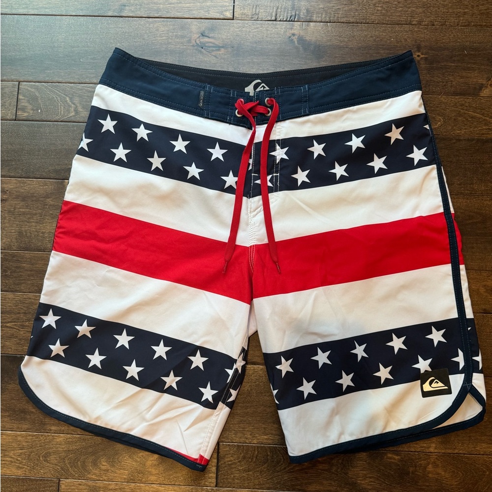 Quicksilver 19" Stars & Stripes Boardshorts